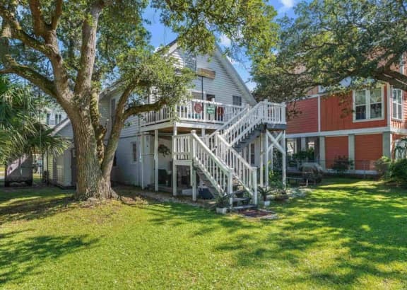 114PINEWOOD